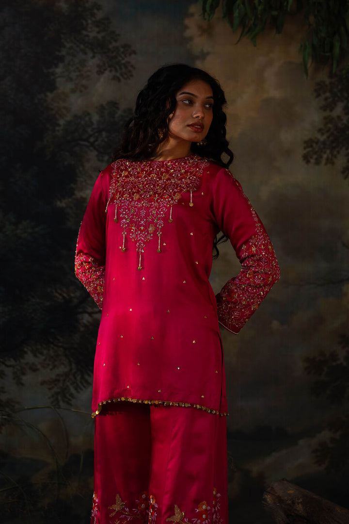 INAYA