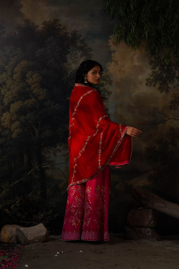 INAYA