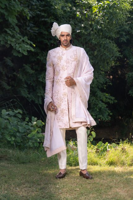 Shop Best Seller Sherwani Set | Mahiwal | Sherwani | Ayush Jain | houseofayushjain