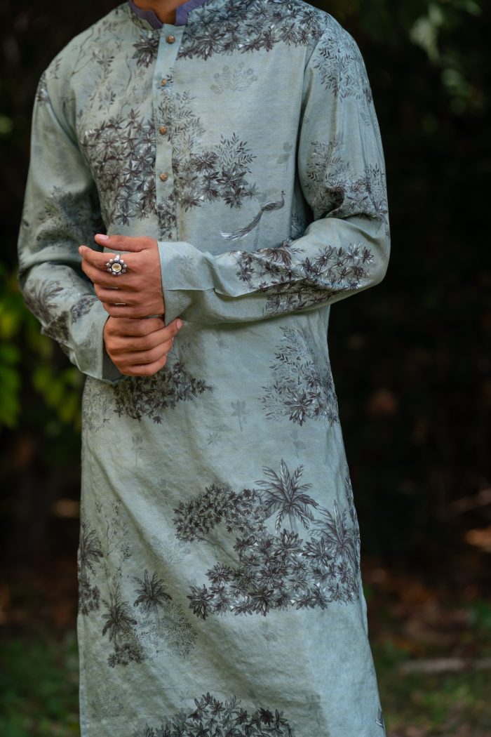 Buy Stunning Kurta | Vann | Kurtas for Men | houseofayushjain | Ayush Jain