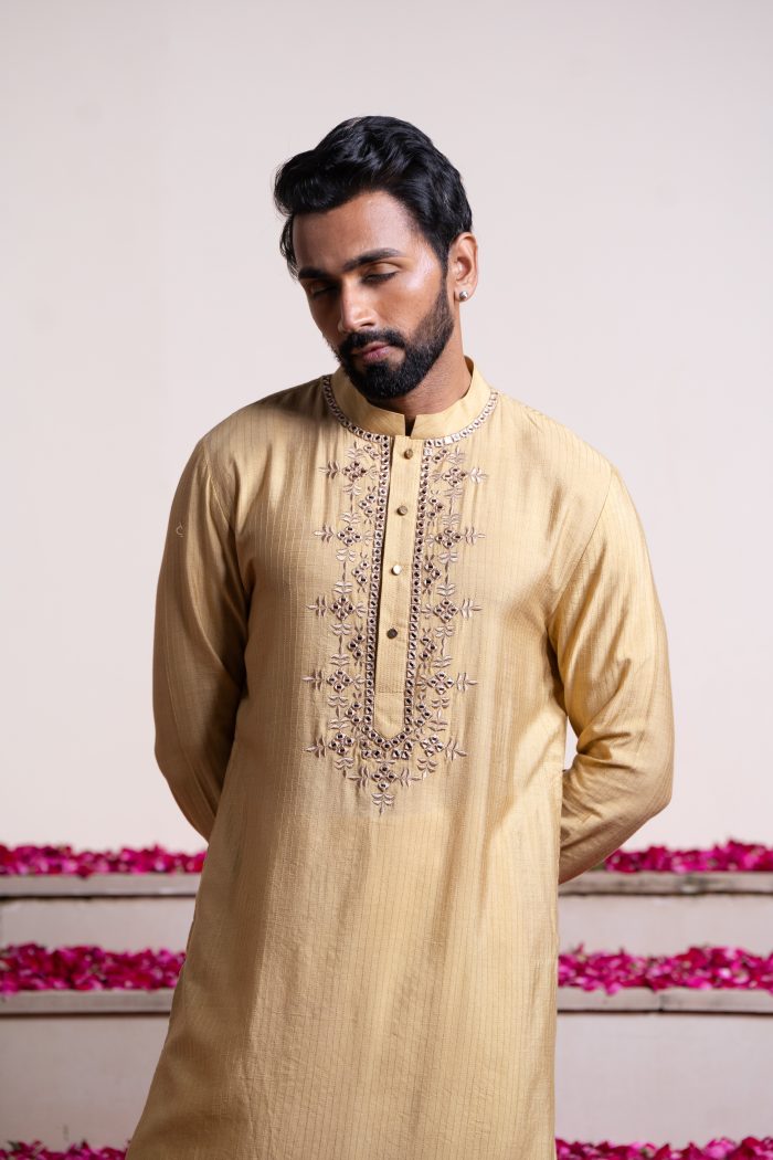 Shop Darpan Kurta | Mirror Embroidery Work | Kurtas | Ayush Jain | houseofayushjain