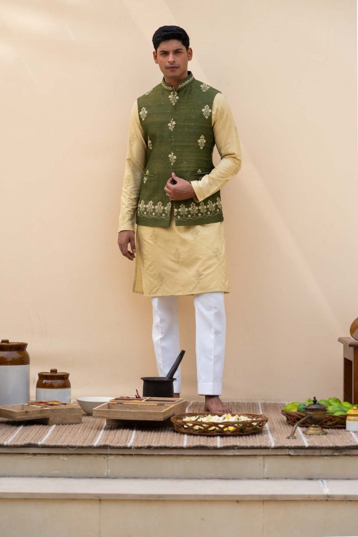 Shop Green Bandi | Palash Bandi Set | houseofayushjain