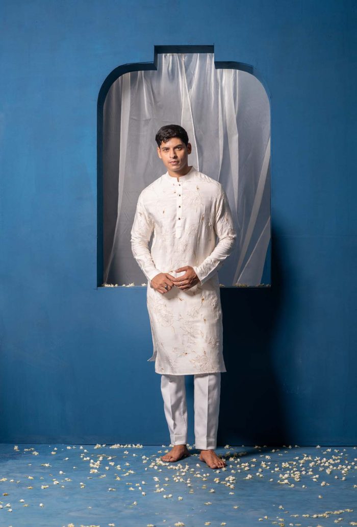 Buy Sukoon Kurta Set | White Kurta With Organza | Ayush Jain