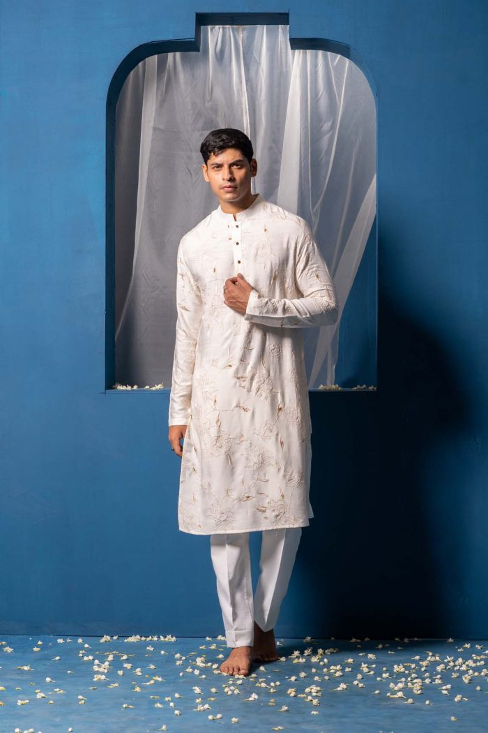 Buy Sukoon Kurta Set | White Kurta With Organza | Ayush Jain