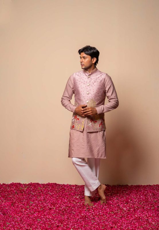 Shop Dull Pink Bandi | Aam Bagh Bandi | houseofayushjain