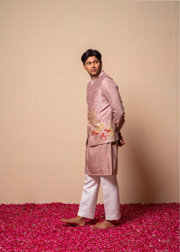 Shop Dull Pink Bandi | Aam Bagh Bandi | houseofayushjain